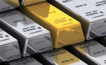 Giá kim loại quý đỏ lửa do đồng bạc xanh và lợi suất trái phiếu Mỹ tăng mạnh