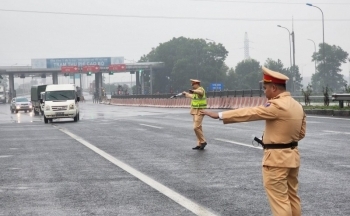 CSGT xử lý hơn 2.000 trường hợp vi phạm nồng độ cồn trong ngày đầu ra quân đợt cao điểm