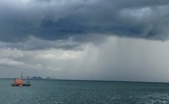 Dự báo thời tiết biển hôm nay 13/1/2024: Gió mạnh và sóng lớn trên biển