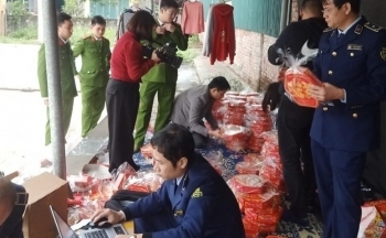 Vĩnh Phúc: Phát hiện cơ sở sản xuất mứt tết giả tại Thổ Tang