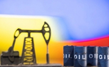 Lo nguồn cung gián đoạn, giá dầu thu hẹp đà giảm