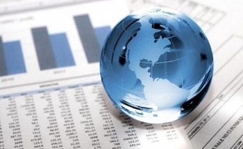 Kinh tế thế giới năm 2024: Các nhà kinh tế hàng đầu dự báo gì?