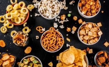 Bí quyết kiểm soát thói quen ăn vặt giúp giảm cân hiệu quả