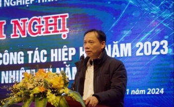 Hội doanh nghiệp tỉnh Hòa Bình tặng hơn 3 tỷ đồng cho người nghèo dịp Tết Nguyên đán