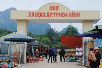 Hòa Bình: Những hình ảnh ấn tượng, độc đáo của phiên chợ vùng cao