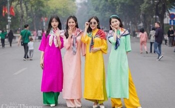 Hà Nội: Dịch vụ cho thuê áo dài 