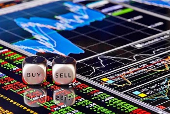 Cổ phiếu ngân hàng đỏ sản kéo VN-Index giảm hơn 15 điểm