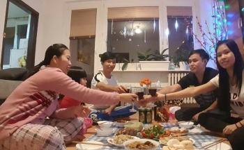 Hương vị Tết Việt trong lòng những người con xa xứ