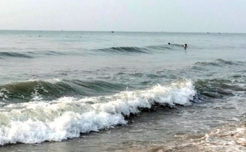 Dự báo thời tiết biển hôm nay 3/2/2024: Nam Biển Đông có mưa rào và dông vài nơi