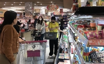 Thị trường ngày mùng 1 Tết: Giá các mặt hàng thiết yếu ổn định, nhu cầu mua sắm không nhiều