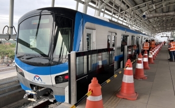 17 đoàn tàu tuyến metro Bến Thành - Suối Tiên chạy thử nghiệm xuyên Tết Nguyên đán