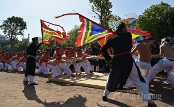 Bắc Ninh: Độc đáo nghi lễ kéo co bằng tre ở Hữu Chấp