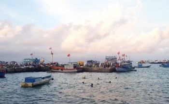 Dự báo thời tiết biển hôm nay 16/2/2024: Nam Biển Đông có mưa rào và dông vài nơi