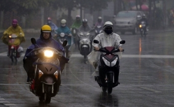 Thời tiết hôm nay ngày 18/2/2024: Bắc Bộ mưa nhỏ, Nam Bộ nắng nóng