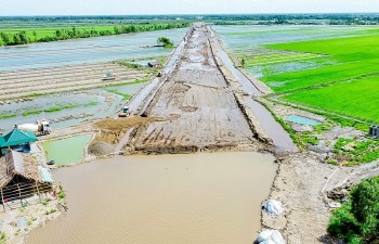 Khẩn trương cấp thủ tục 6 mỏ, cung ứng đủ cát làm cao tốc Cần Thơ - Cà Mau