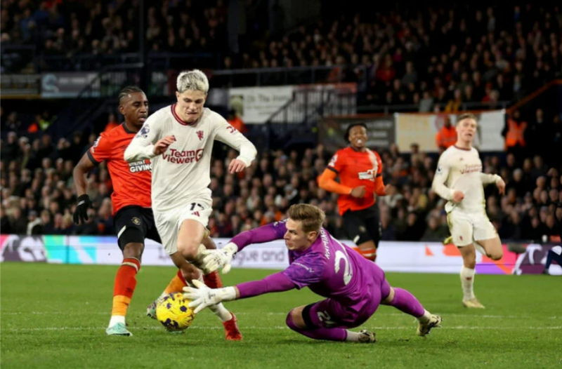 Kết quả bóng đá hôm nay 19/2: Man Utd tiến gần top 5, Bayern thua liên tiếp