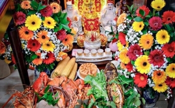 Vì sao có cá lóc nướng trên mâm lễ cúng Thần Tài?