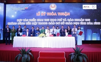 Hòa Bình: Triển khai thu học phí không dùng tiền mặt