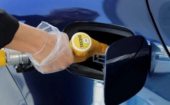 Lo ngại nguồn cung toàn cầu thắt chặt đẩy giá dầu bật tăng 1%