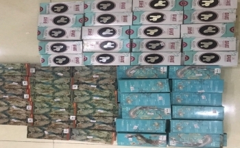 Hà Giang: Phát hiện và tạm giữ 1.260 kính cường lực điện thoại