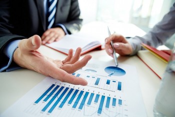 Ủy ban Chứng khoán Nhà nước xử phạt 2 doanh nghiệp vi phạm công bố thông tin
