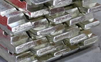 Đồng USD suy yếu kéo sắc xanh quay lại bảng giá kim loại