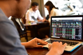 Tuần qua, bình quân thanh khoản mỗi phiên giao dịch ở mức 30.000 tỷ đồng