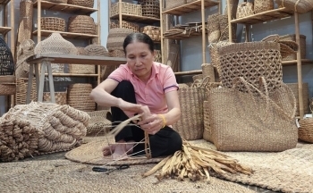 Bài 2: Nỗ lực, đổi mới đưa sản phẩm làng nghề ra thị trường lớn