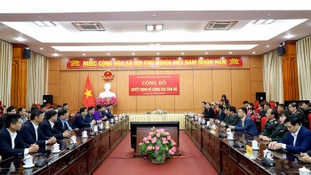 UBND tỉnh Hà Giang công bố Quyết định về công tác cán bộ