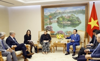 Thúc đẩy các dự án mang tính nền tảng cho ngành công nghiệp năng lượng tái tạo