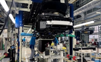 Toyota tăng lương cao nhất trong gần 3 thập kỷ; Ngân hàng Nhật Bản kỳ vọng “thoát lãi suất âm”