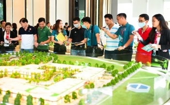 Đến năm 2025: Cá nhân không được hành nghề môi giới bất động sản tự do