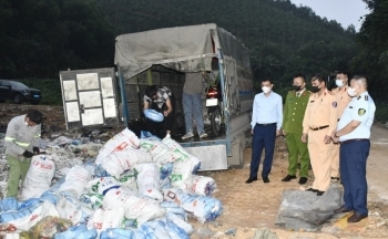 Tuyên Quang: Tiêu hủy 1.385 kg mỡ lợn không rõ nguồn gốc