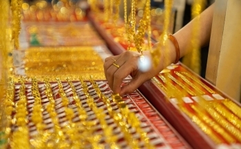 Nếu xóa độc quyền vàng miếng, đã hết lý do để giá vàng trụ vững trên đỉnh?