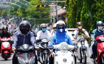 Thời tiết hôm nay ngày 3/4/2024: Nắng nóng gay gắt bao trùm cả nước, nhiều nơi trên 40 độ C