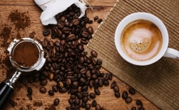 Giá cà phê mới nhất ngày 4/4/2024: Thị trường cà phê trong nước tăng phi mã, cao nhất 101.700 đồng/kg