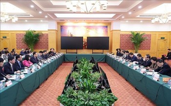 Chủ tịch Quốc hội thăm Khu Thí điểm thương mại tự do Thượng Hải