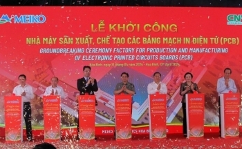 Thủ tướng dự lễ khởi công nhà máy sản xuất vi mạch điện tử gần 5.000 tỷ đồng tại Hòa Bình