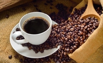Giá cà phê mới nhất ngày 21/4/2024: Cà phê trong nước duy trì đà tăng cao, mức tăng 1.700 – 2.800 đồng/kg