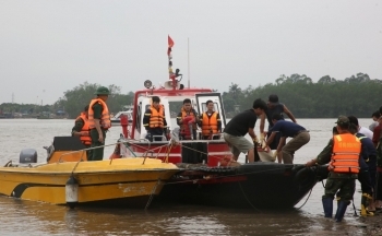 Quảng Ninh: Đã tìm thấy thi thể 2 nạn nhân trong vụ lật thuyền trên sông Chanh