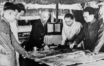 Nhãn quan chiến lược của Chủ tịch Hồ Chí Minh trong Chiến dịch Điện Biên Phủ