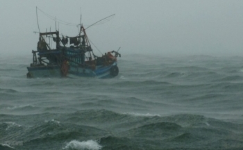 Dự báo thời tiết biển hôm nay 3/5/2024: Vịnh Bắc Bộ có mưa rào và dông, khả năng xảy ra lốc xoáy