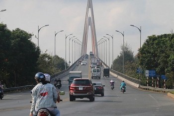 Tiền Giang: Đề xuất cấm xe tải từ 3 trục trở lên đi qua cầu Rạch Miễu giờ cao điểm