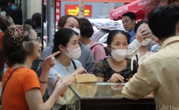 Giá vàng 'bốc hơi' trên 3 triệu đồng/lượng trong sáng đầu tuần