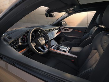 Xe Audi Q8 SUV có giá từ bao nhiêu tiền?