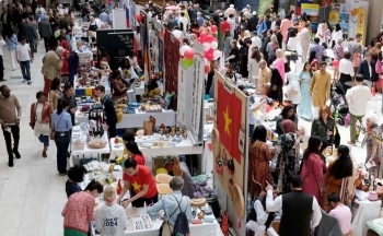 Việt Nam tham dự Hội chợ Ngoại giao đoàn ủng hộ Quỹ hỗ trợ trẻ em Đan Mạch