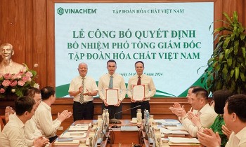 Công bố Quyết định bổ nhiệm 2 Phó Tổng giám đốc Tập đoàn Hóa chất Việt Nam