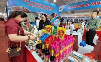 Hội chợ triển lãm hàng công nghiệp nông thôn: Cơ hội để các địa phương quảng bá sản phẩm truyền thống