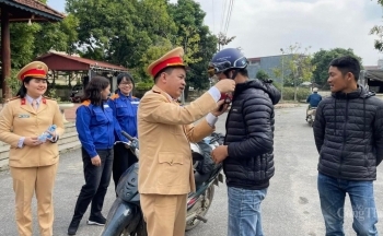 Cảnh sát giao thông Tuyên Quang lan toả nghĩa cử cao đẹp