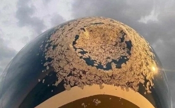 Nóng: Vì sao liên tiếp 2 máy bay của Vietnam Airlines bị móp đầu, nứt kính buồng lái?